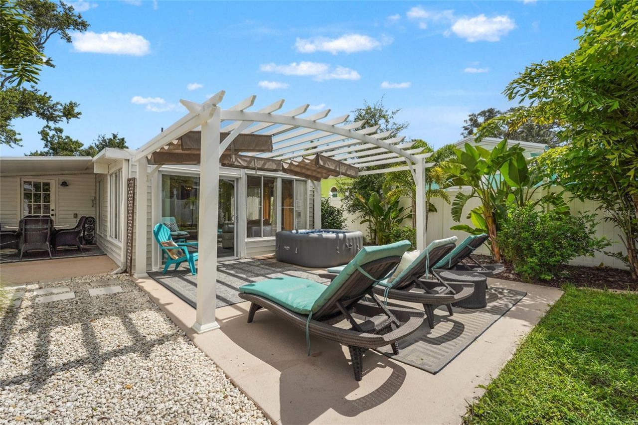 2705 2nd Avenue W, Bradenton, FL 34205 Photo