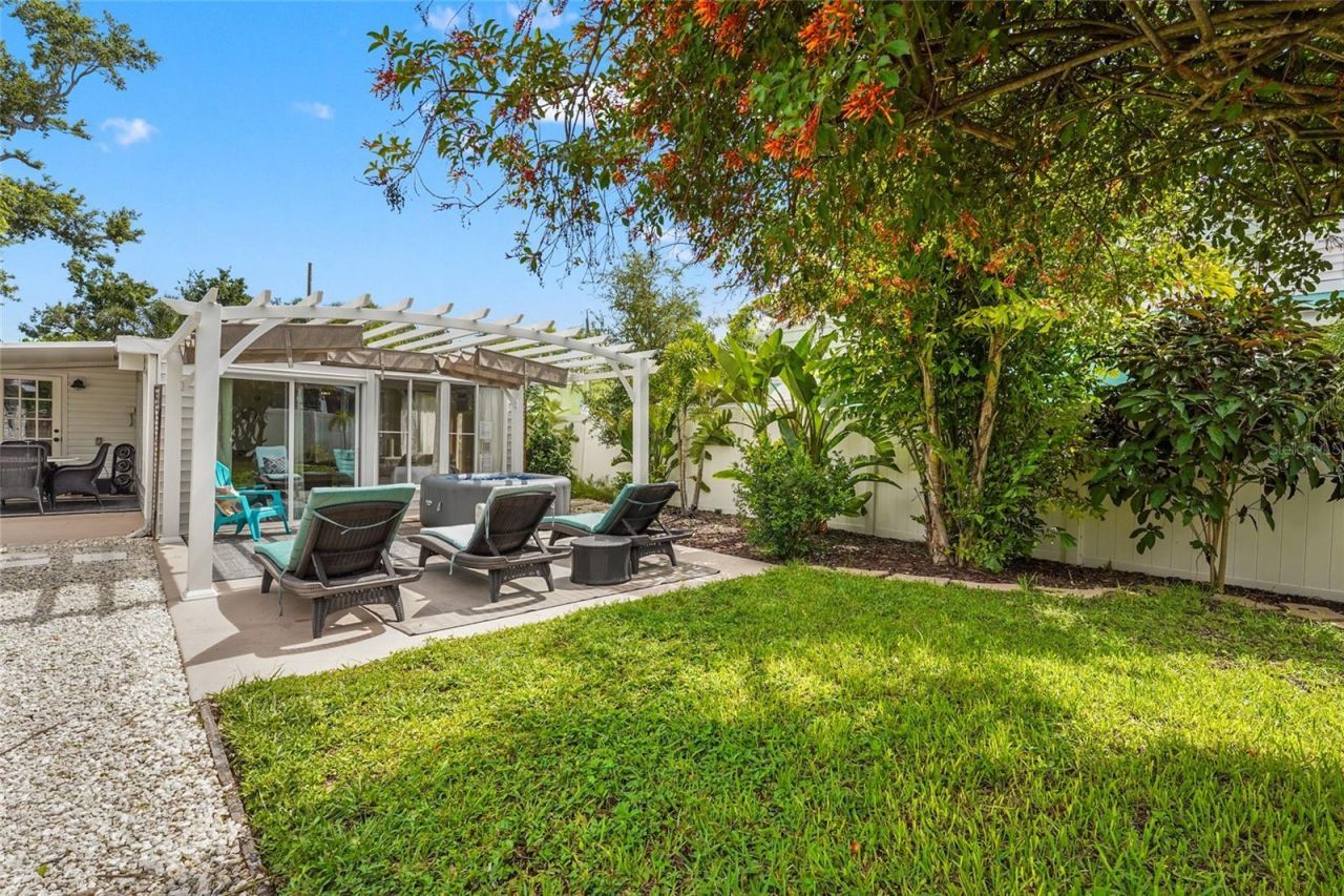 2705 2nd Avenue W, Bradenton, FL 34205 Photo