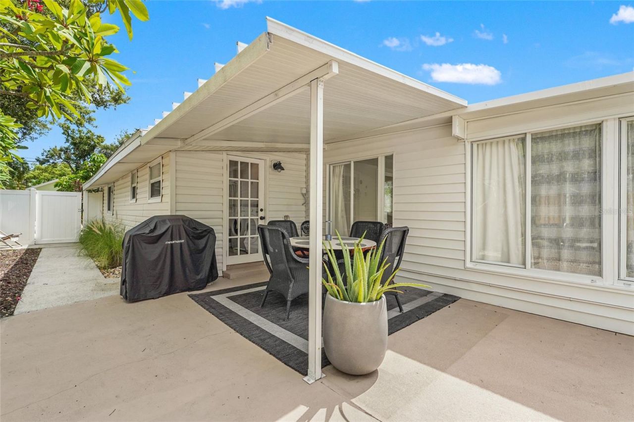 2705 2nd Avenue W, Bradenton, FL 34205 Photo