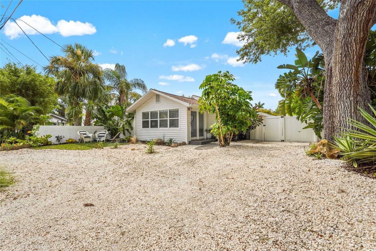 2705 2nd Avenue W, Bradenton, FL 34205 Photo