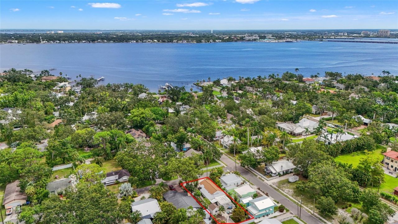 2705 2nd Avenue W, Bradenton, FL 34205 Photo