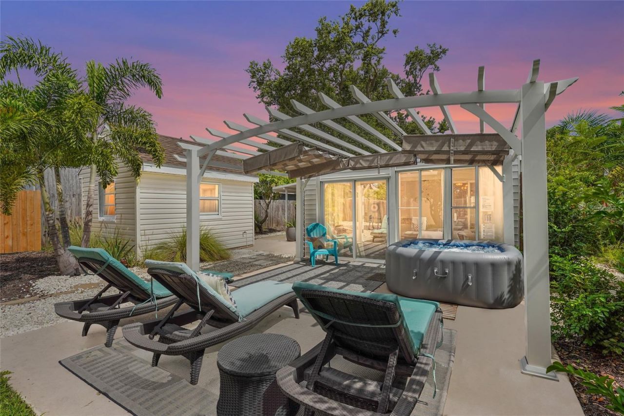 2705 2nd Avenue W, Bradenton, FL 34205 Photo