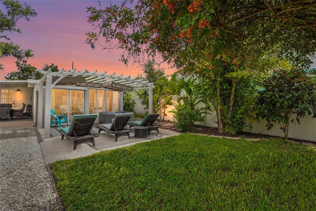 2705 2nd Avenue W, Bradenton, FL 34205 Photo