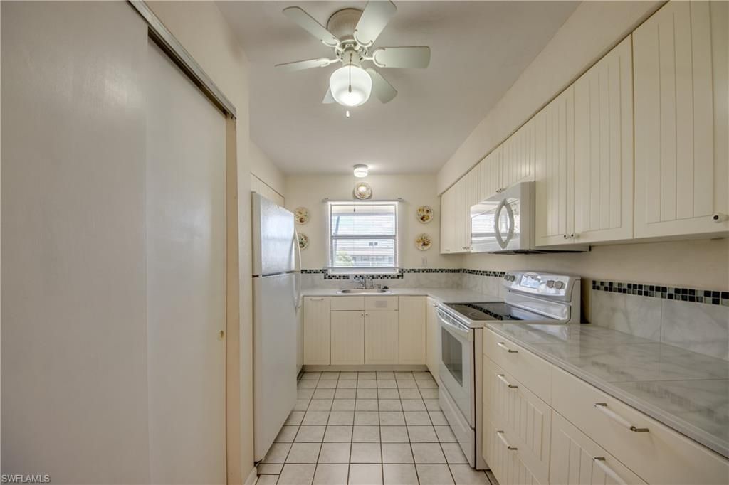 909 SE 46th Ln, Unit 202, Cape Coral, FL 33904 Photo