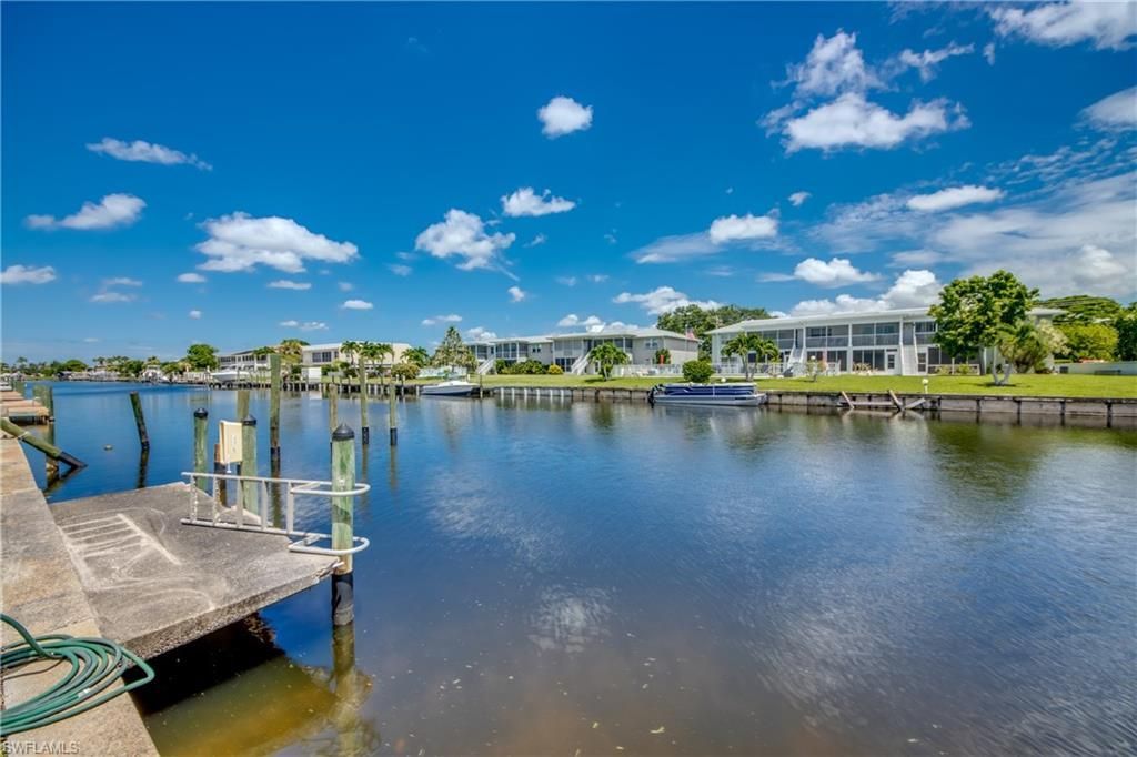 909 SE 46th Ln, Unit 202, Cape Coral, FL 33904 Photo