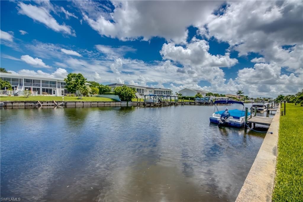 909 SE 46th Ln, Unit 202, Cape Coral, FL 33904 Photo