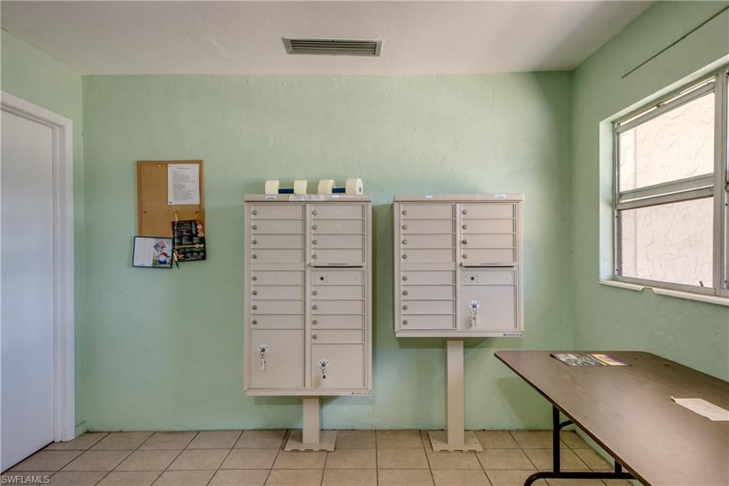 909 SE 46th Ln, Unit 202, Cape Coral, FL 33904 Photo