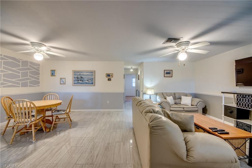 909 SE 46th Ln, Unit 202, Cape Coral, FL 33904 Photo