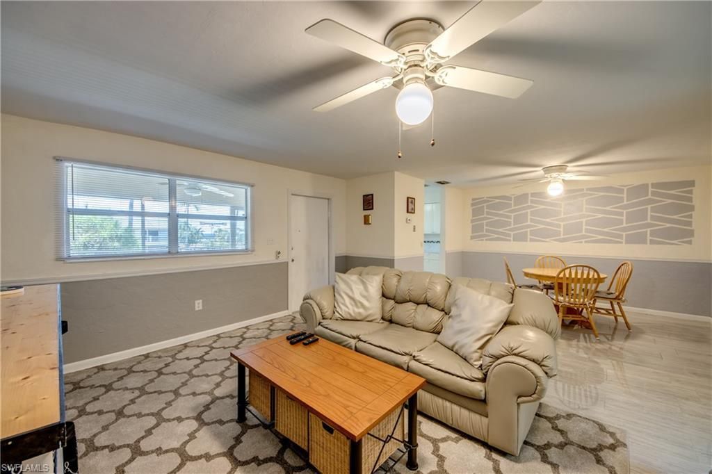 909 SE 46th Ln, Unit 202, Cape Coral, FL 33904 Photo