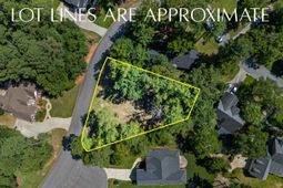 105 Oak Trace Court photo 4