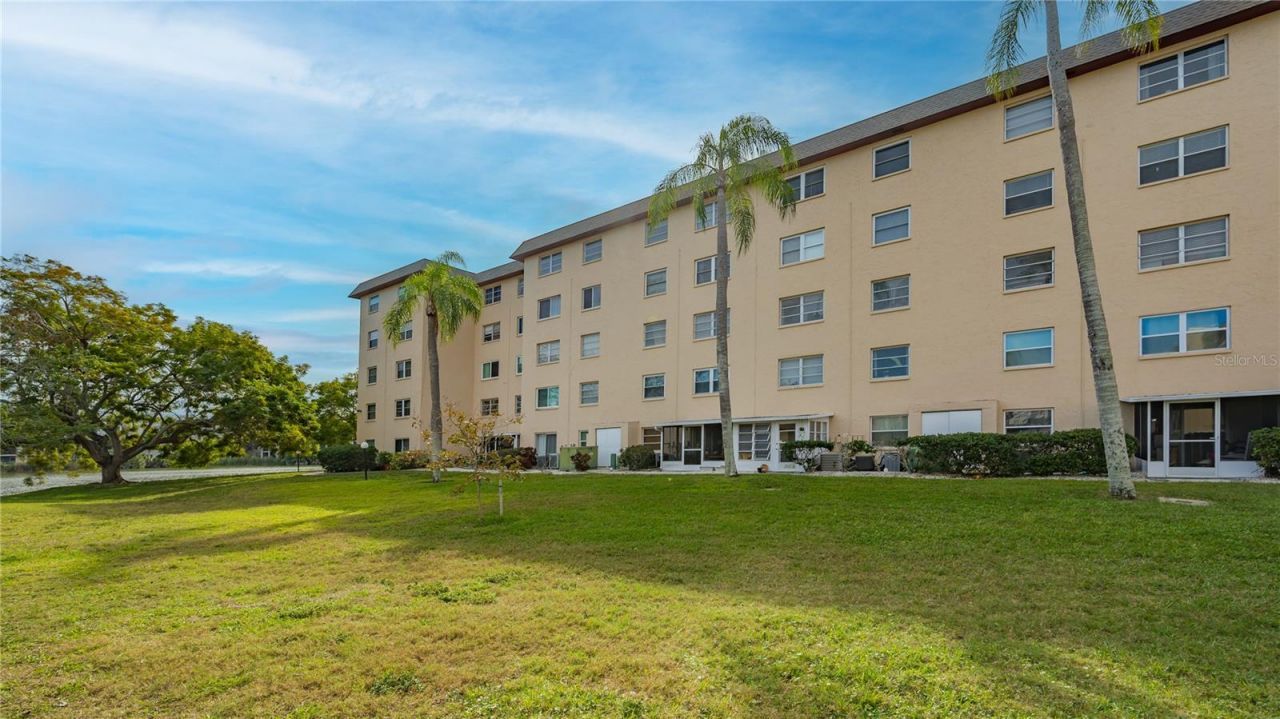 3845 Lake Bayshore Drive, Unit F103, Bradenton, FL 34205 Photo