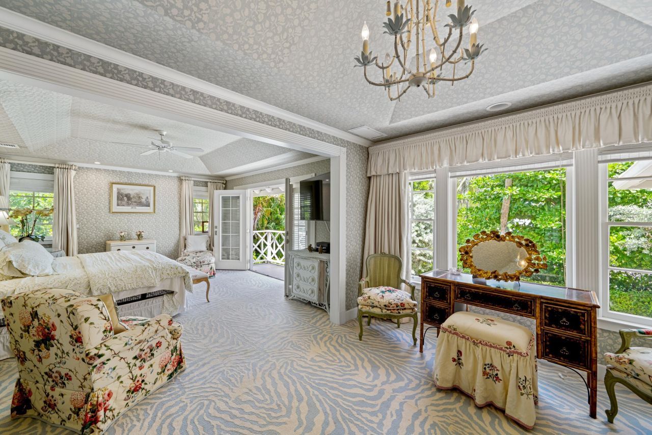 6 Via Vizcaya, Palm Beach, FL 33480 Photo