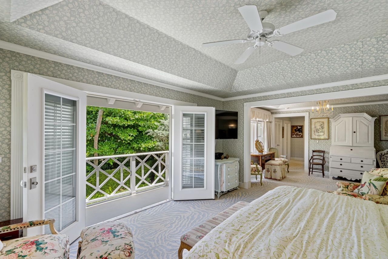 6 Via Vizcaya, Palm Beach, FL 33480 Photo