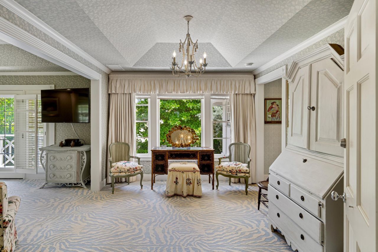 6 Via Vizcaya, Palm Beach, FL 33480 Photo