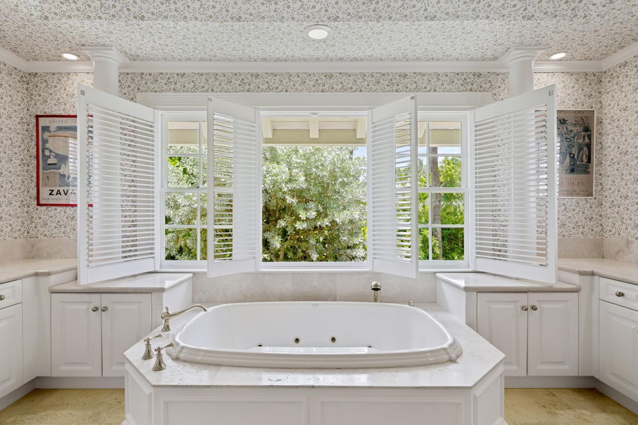 6 Via Vizcaya, Palm Beach, FL 33480 Photo