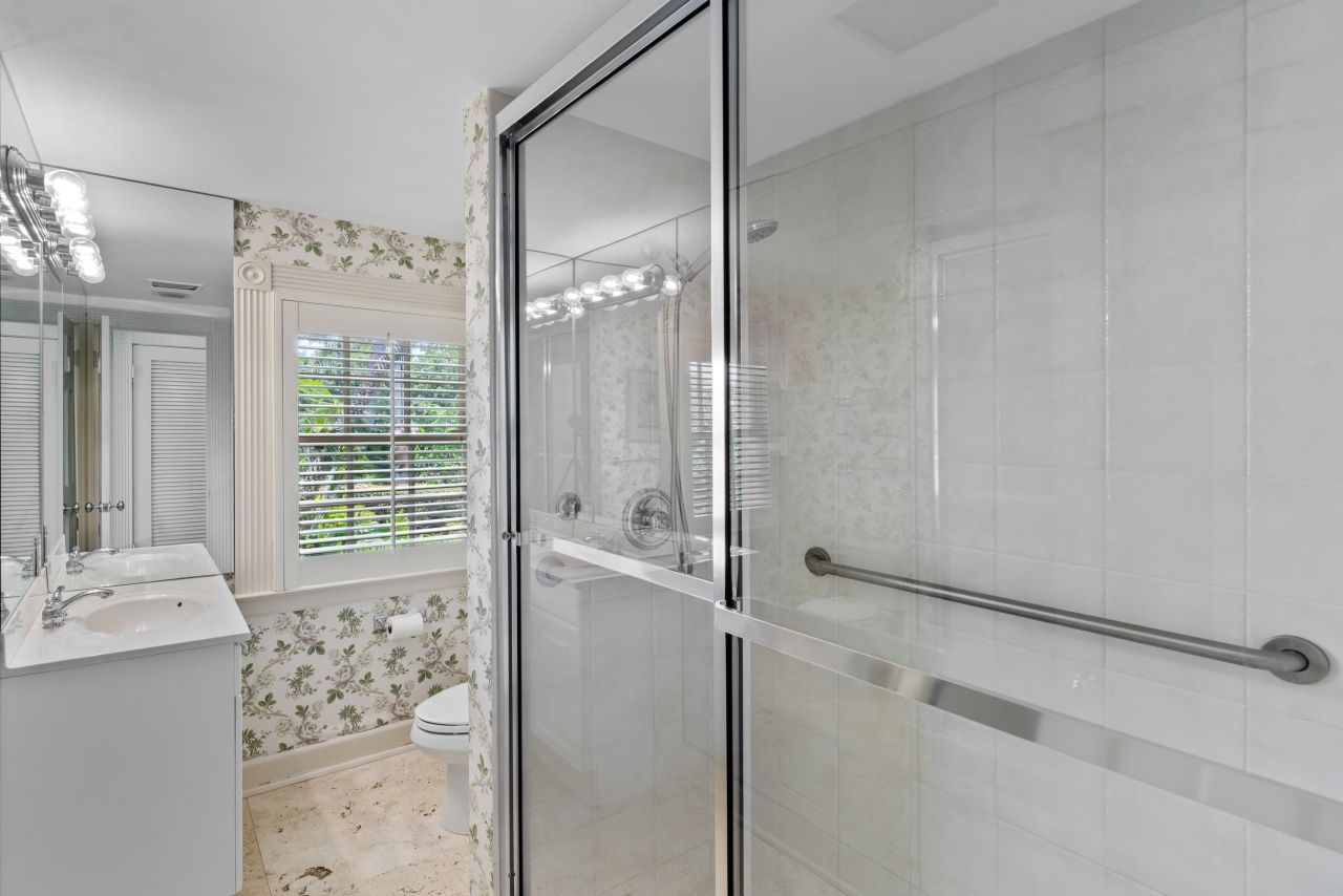 6 Via Vizcaya, Palm Beach, FL 33480 Photo