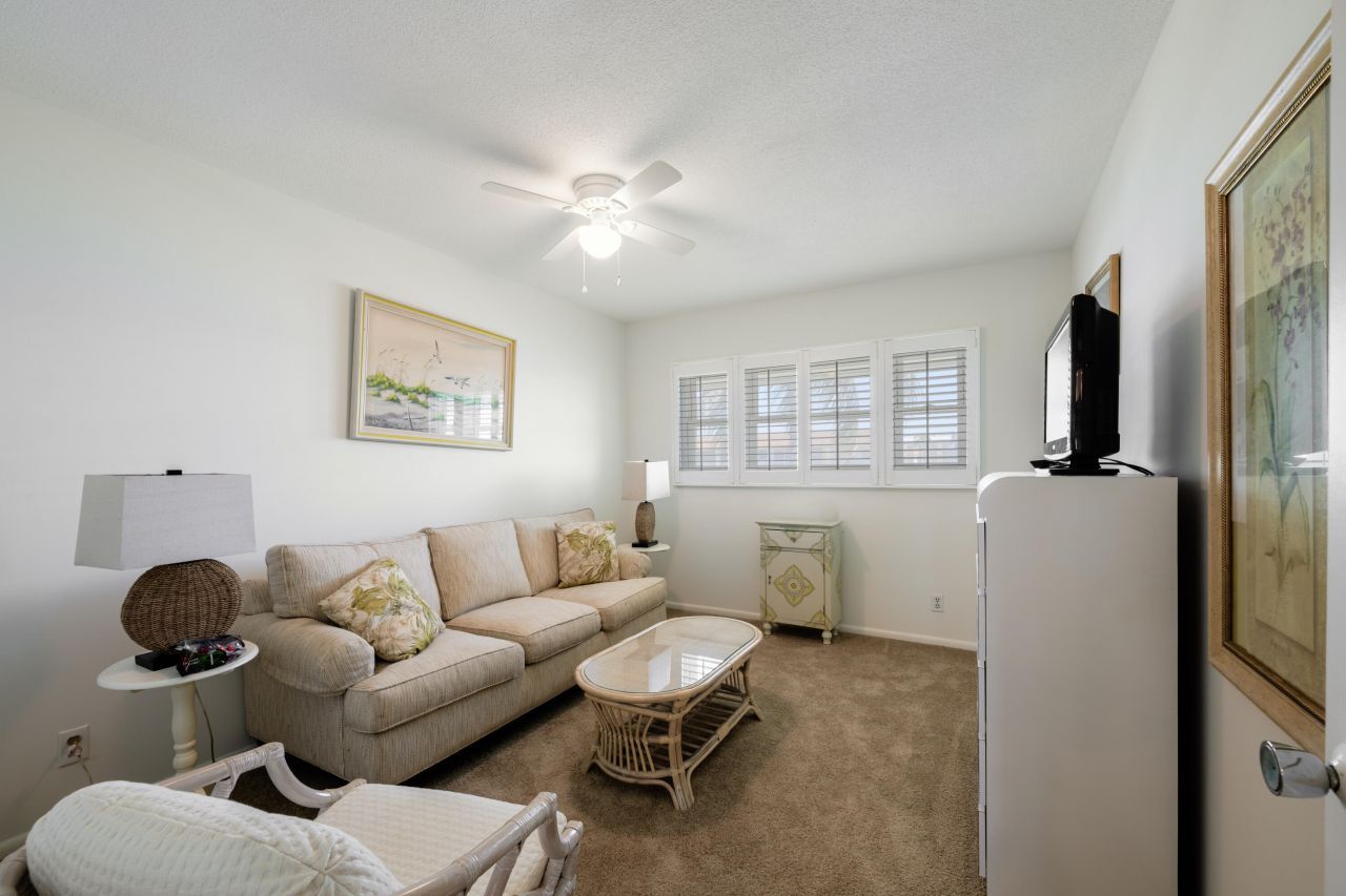 101 Doolen Court, Unit 307, North Palm Beach, FL 33408 Photo