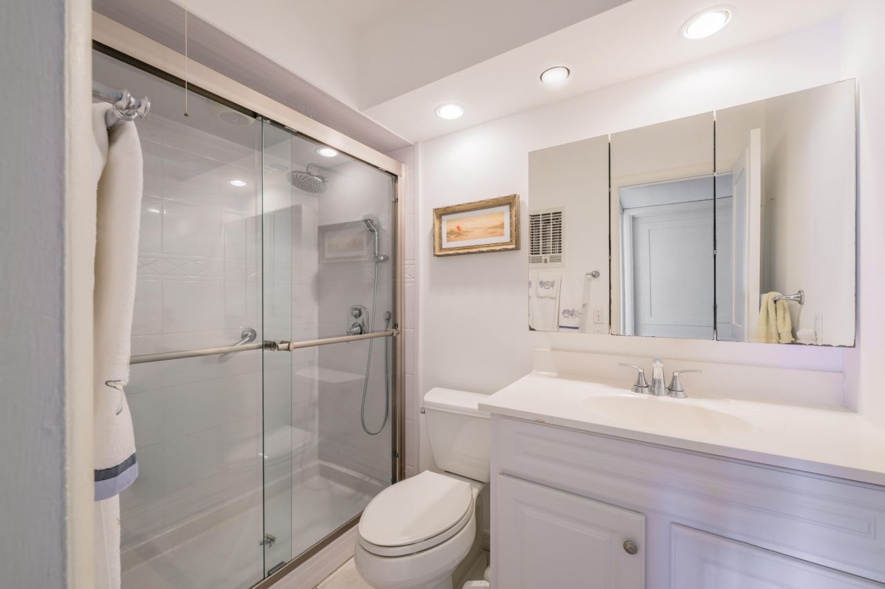 101 Doolen Court, Unit 307, North Palm Beach, FL 33408 Photo