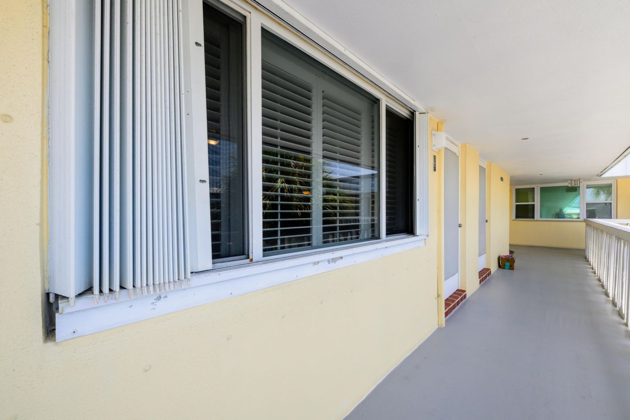 101 Doolen Court, Unit 307, North Palm Beach, FL 33408 Photo