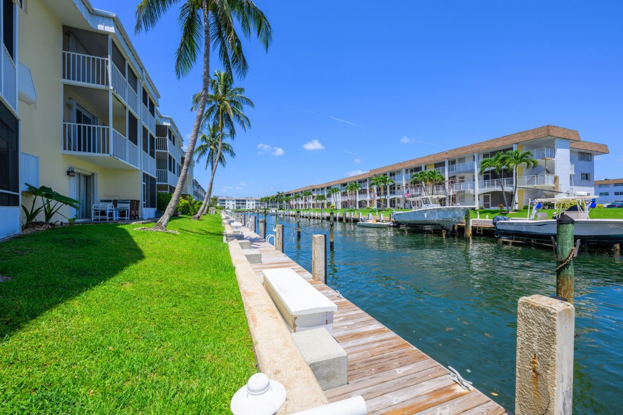 101 Doolen Court, Unit 307, North Palm Beach, FL 33408 Photo