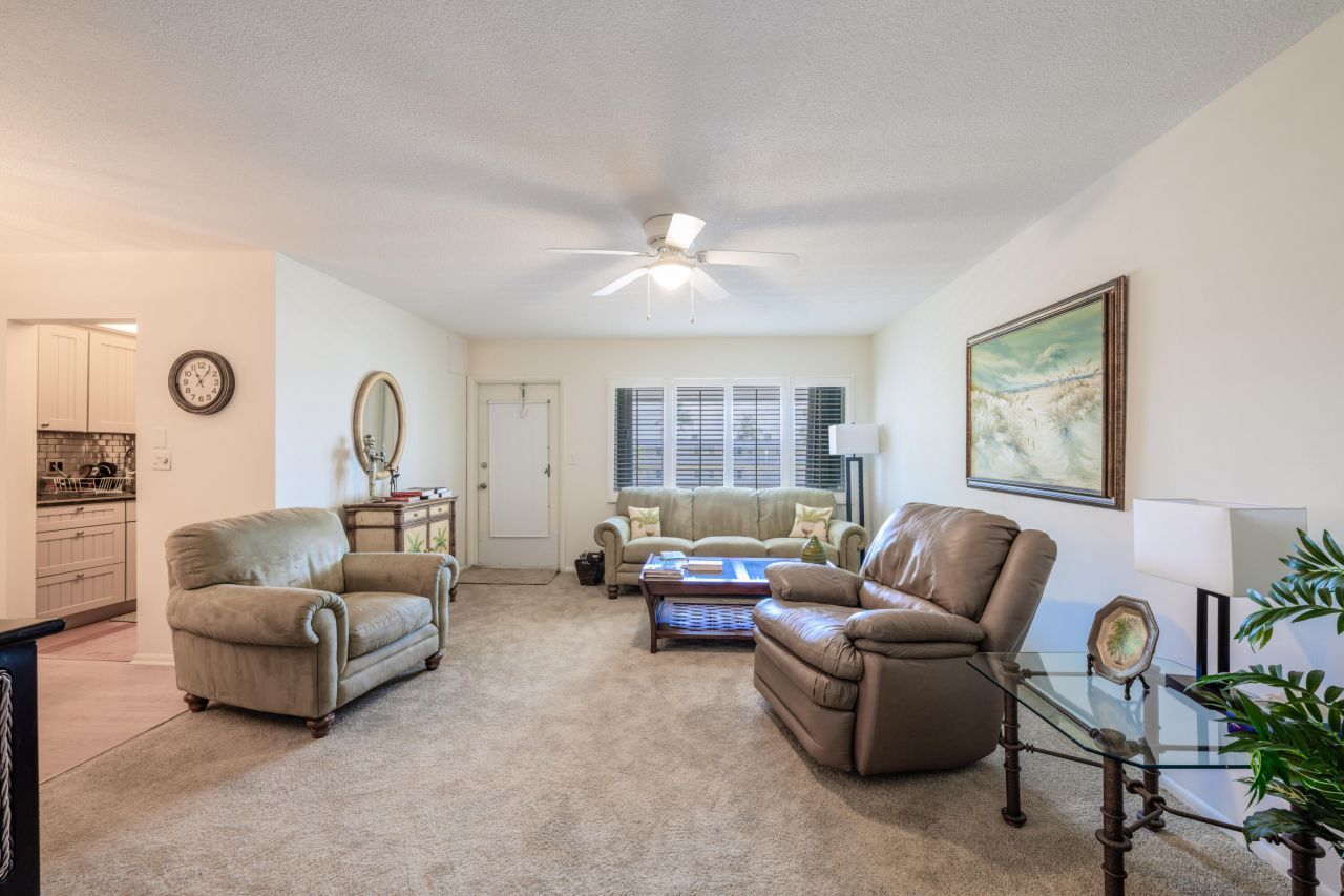 101 Doolen Court, Unit 307, North Palm Beach, FL 33408 Photo