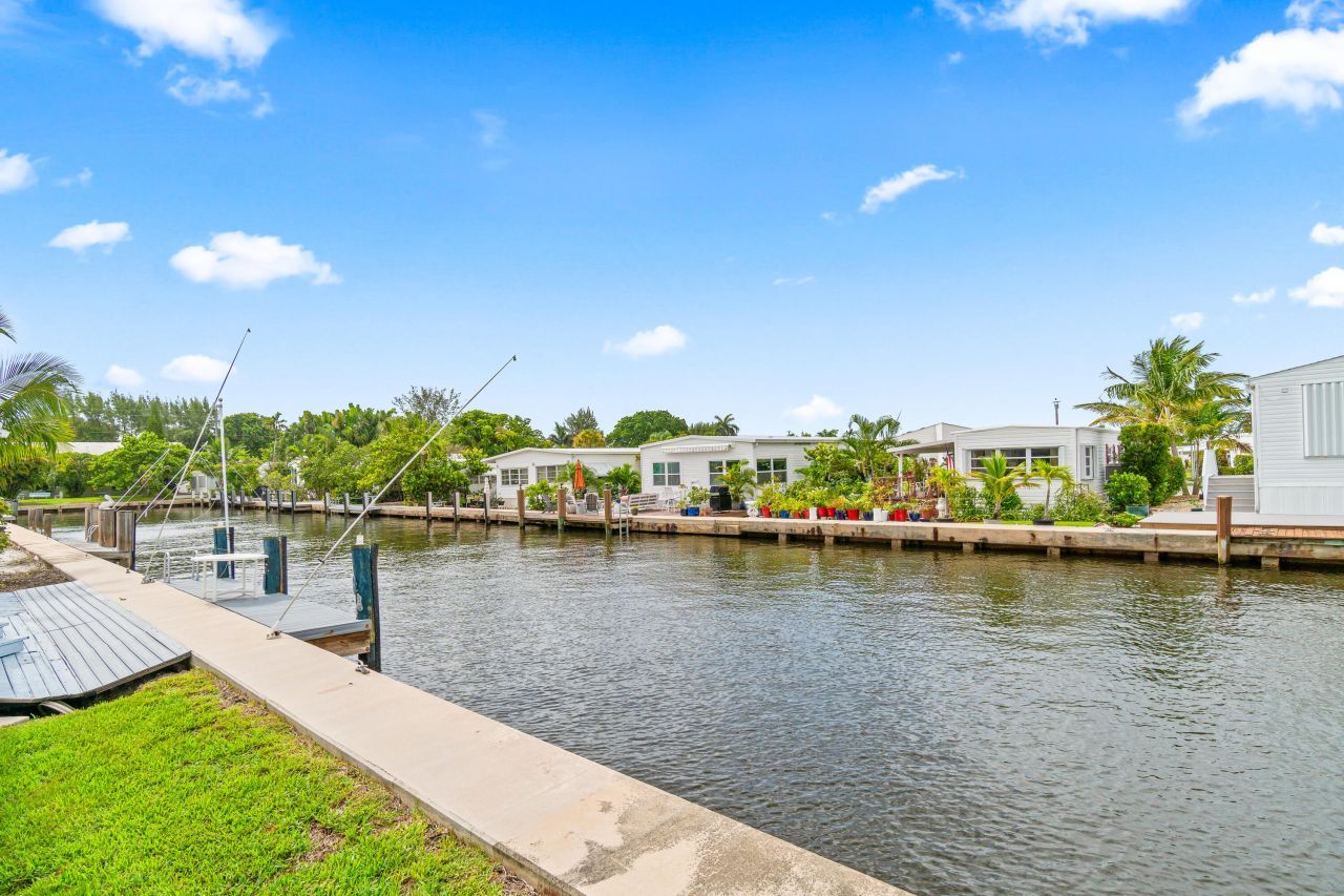 207 Mallard Drive, Unit U, Briny Breezes, FL 33435 Photo