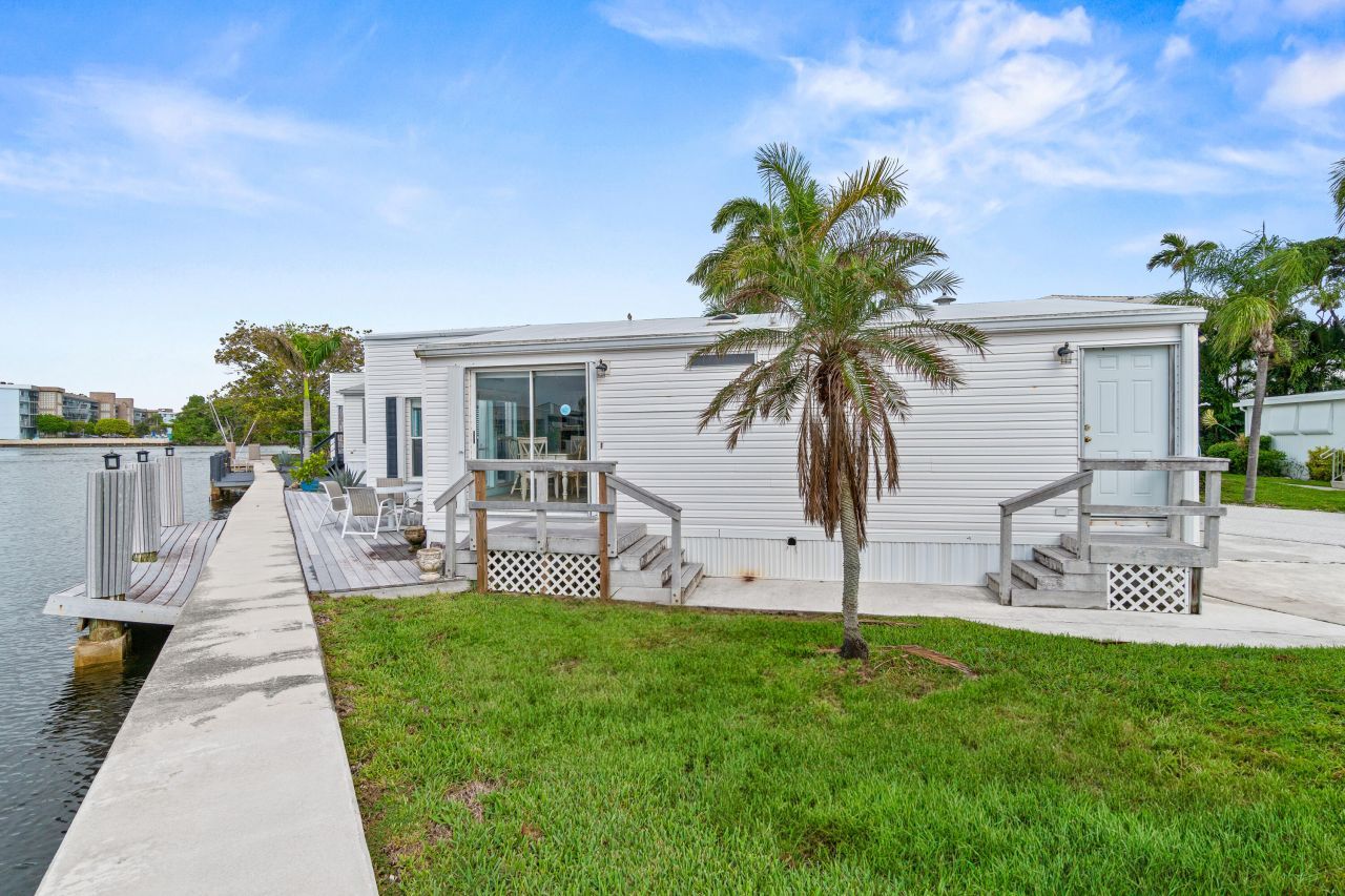 207 Mallard Drive, Unit U, Briny Breezes, FL 33435 Photo