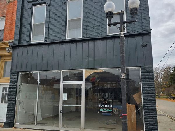 327 N Shiawassee Street, Corunna, Mi 48817