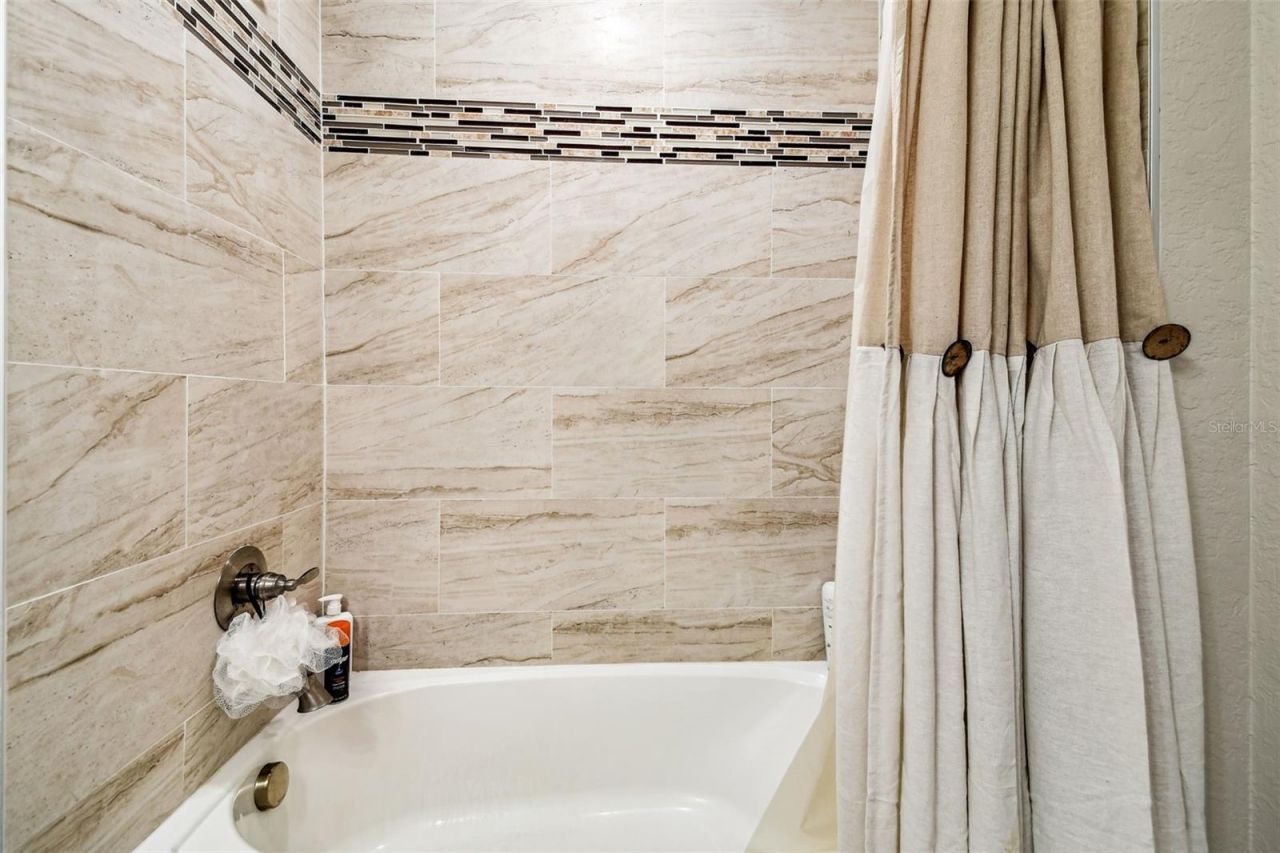 524 Carroll Avenue, Lakeland, FL 33815 Photo