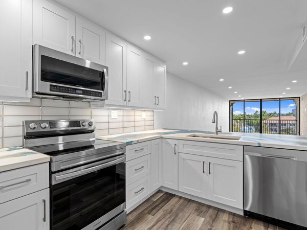 6 Royal Palm Way, Unit 509, Boca Raton, FL 33432