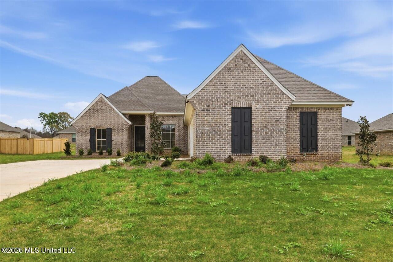 229 Jasmine Cove Circle, Brandon, MS 39042 Main Photo