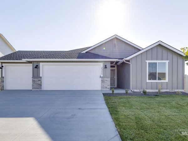 2304 N Carly Ave, Star, ID 83669