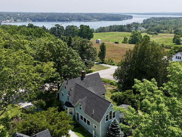 2 Twin Oaks Lane, Sedgwick, ME 04676