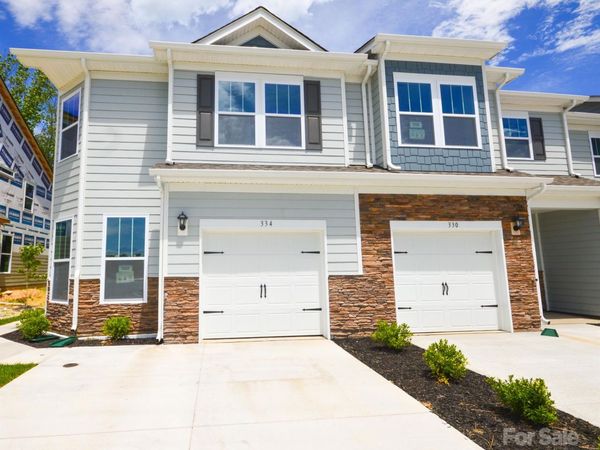 362 Creekview Road, Hendersonville, NC 28792