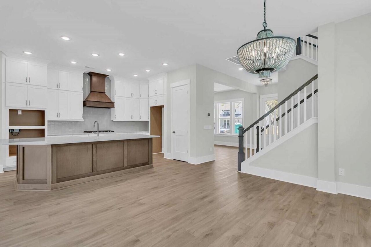 1191 Reserve Lane Photo 3