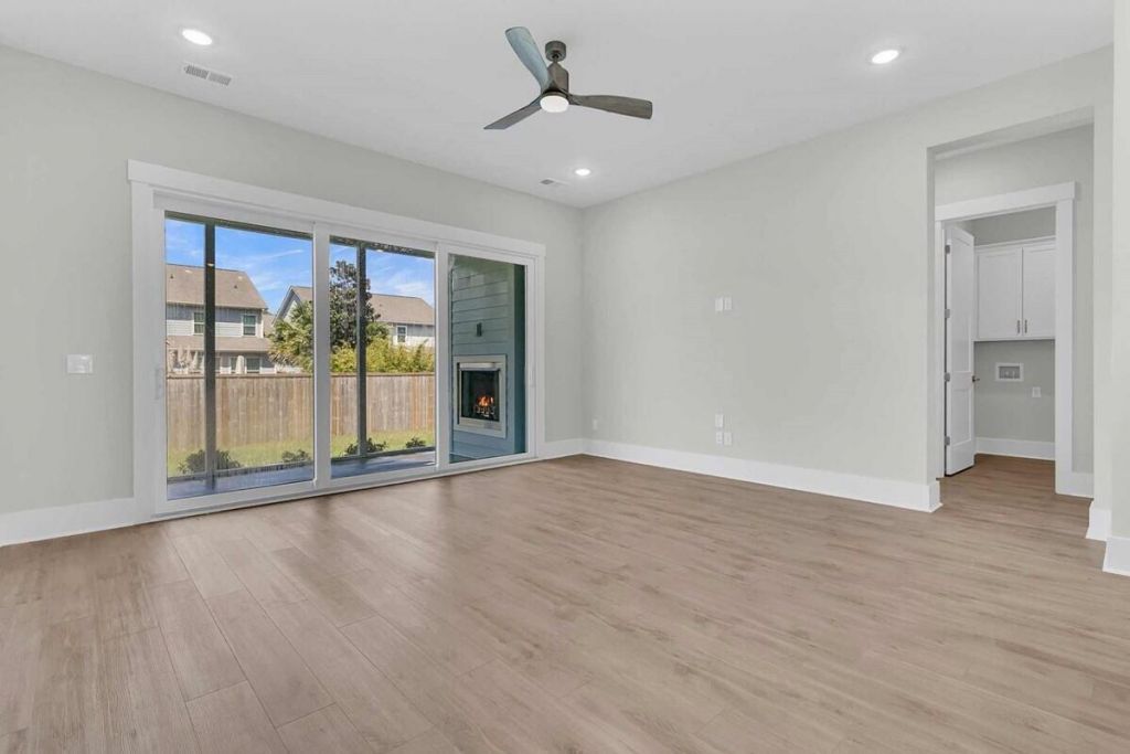 1191 Reserve Lane Photo 9