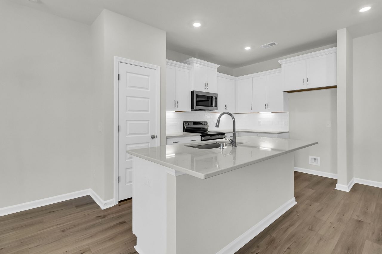 149 Brown Swiss Circle Photo 12