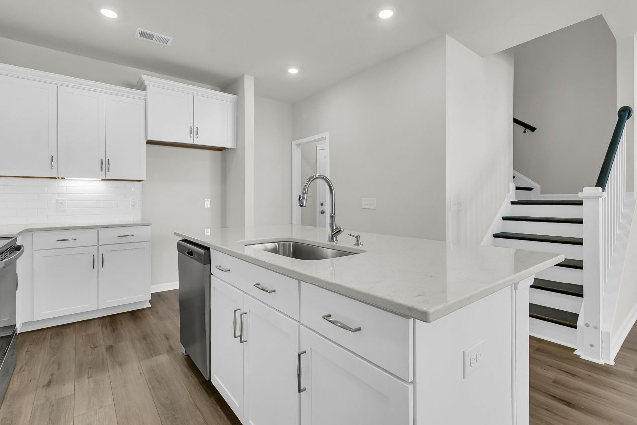 149 Brown Swiss Circle Photo 13