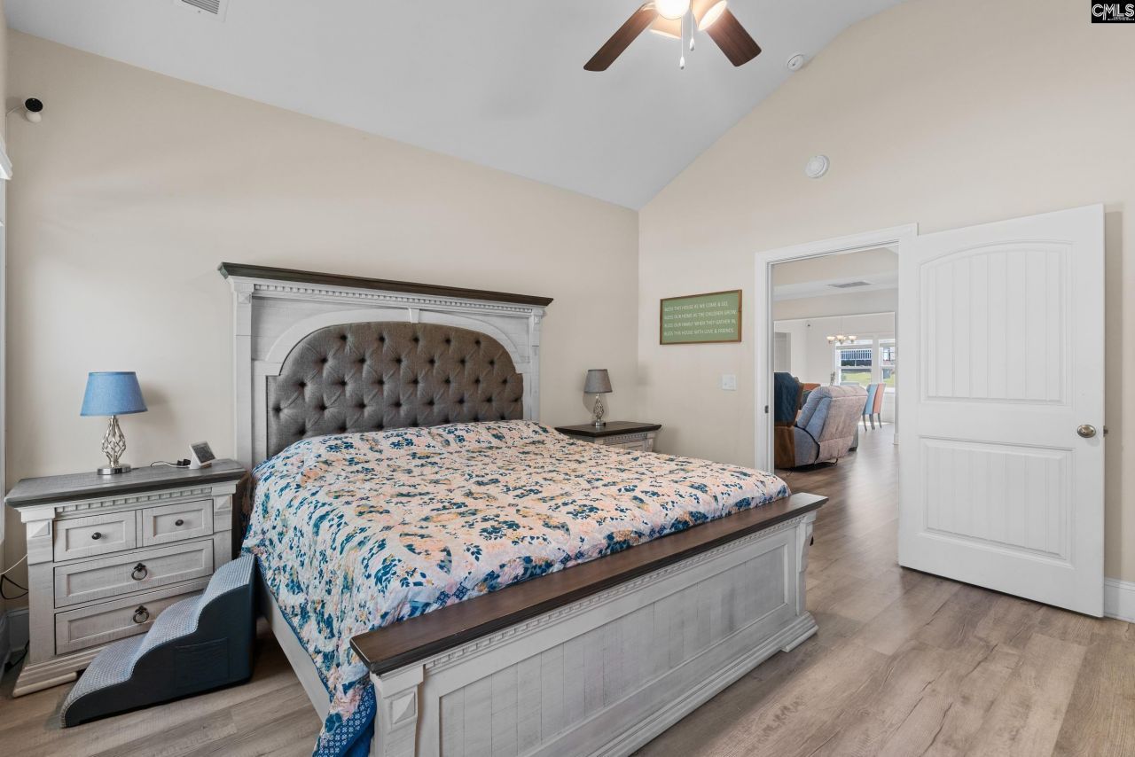 516 Mitscher Way Photo 13