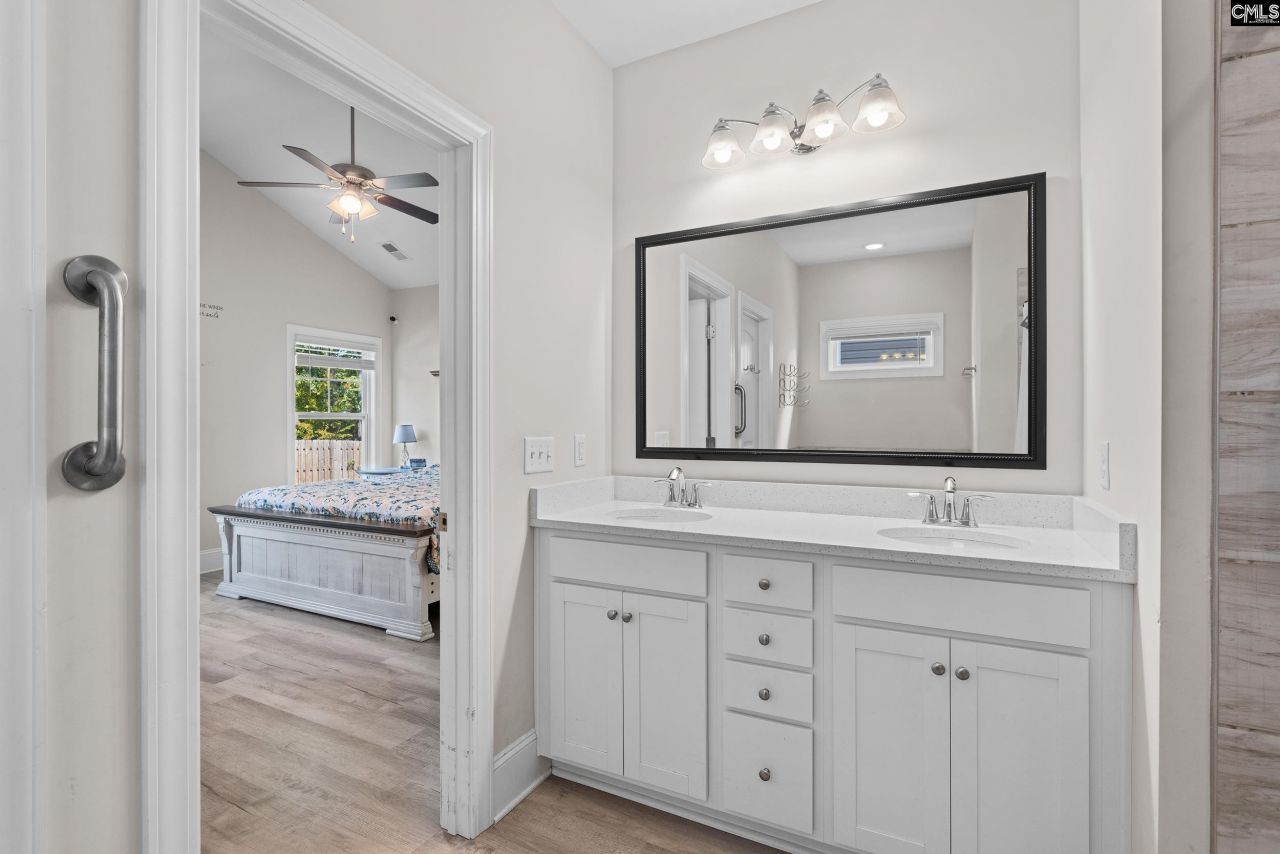 516 Mitscher Way Photo 15