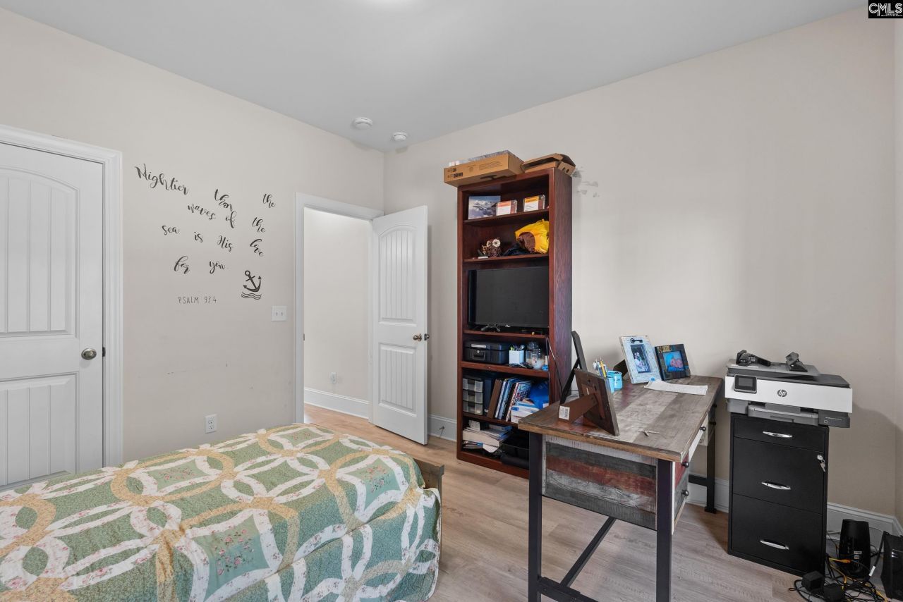 516 Mitscher Way Photo 22