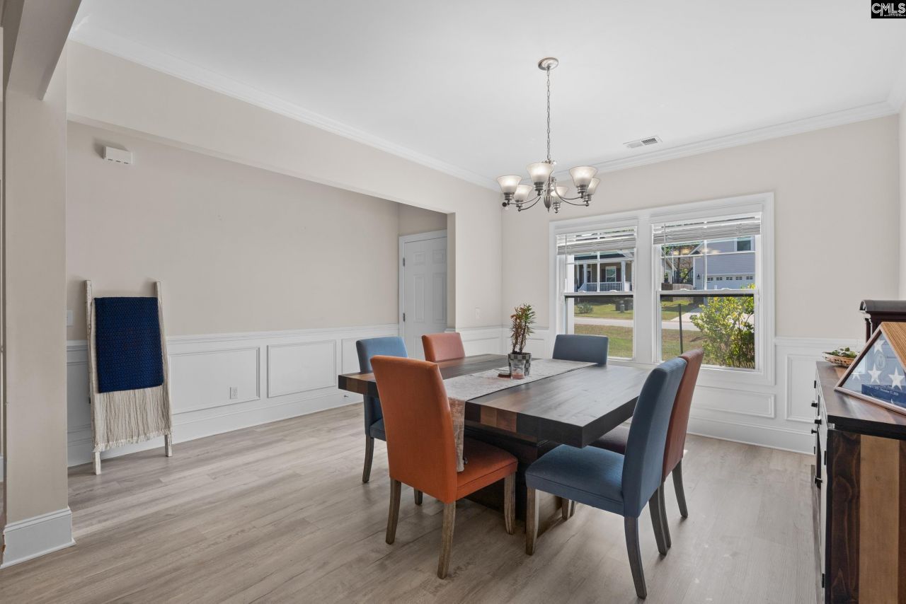 516 Mitscher Way Photo 4