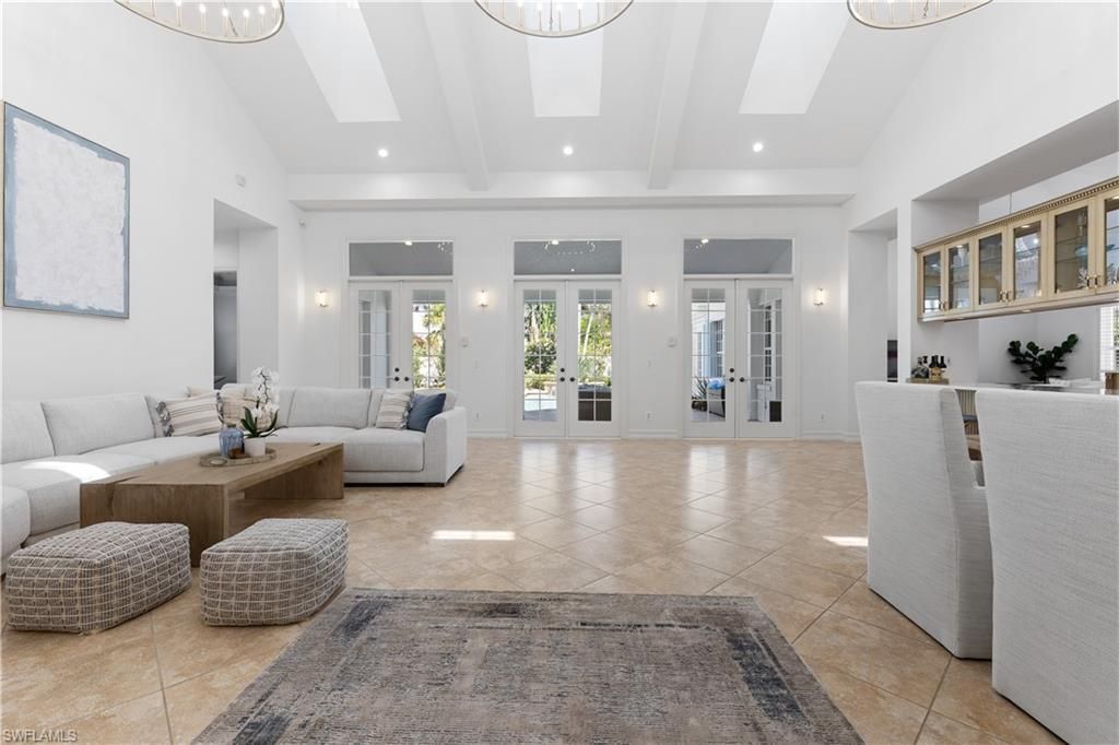 505 Harbour Dr, Naples, FL 34103 Photo