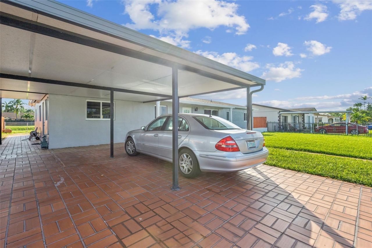 10471 SW 141 Street, Miami, FL 33176 Photo