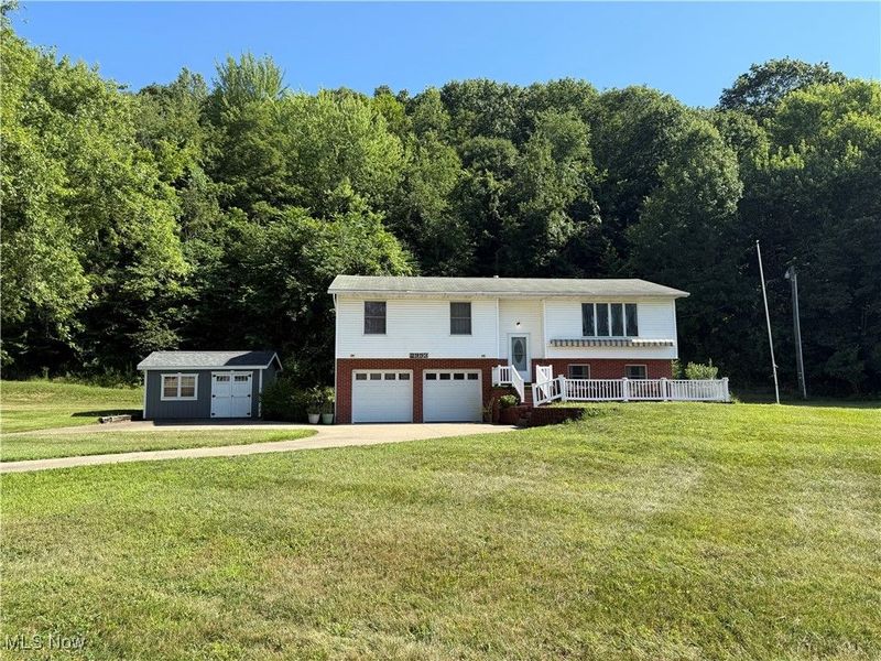 2993 Brightwood Road SE, New Philadelphia, OH 44663 Photo 2