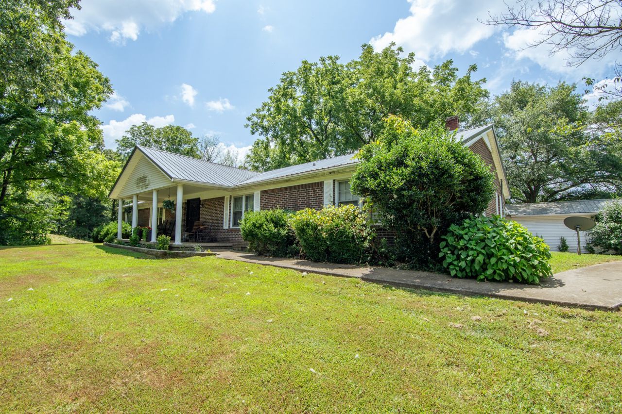320 Rabbit Ranch Rd, Henderson, TN 38340 Main Photo