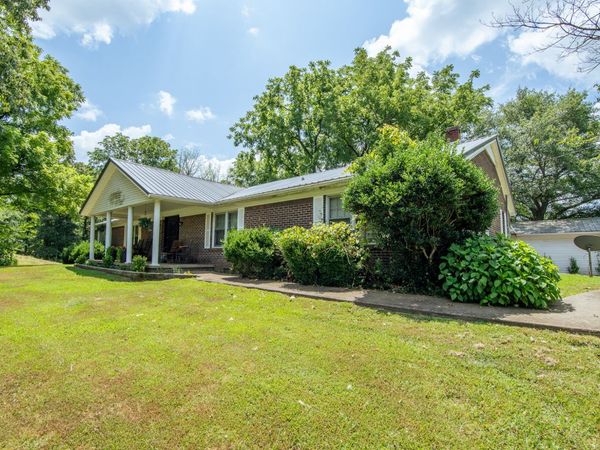 320 Rabbit Ranch Rd, Henderson, TN 38340