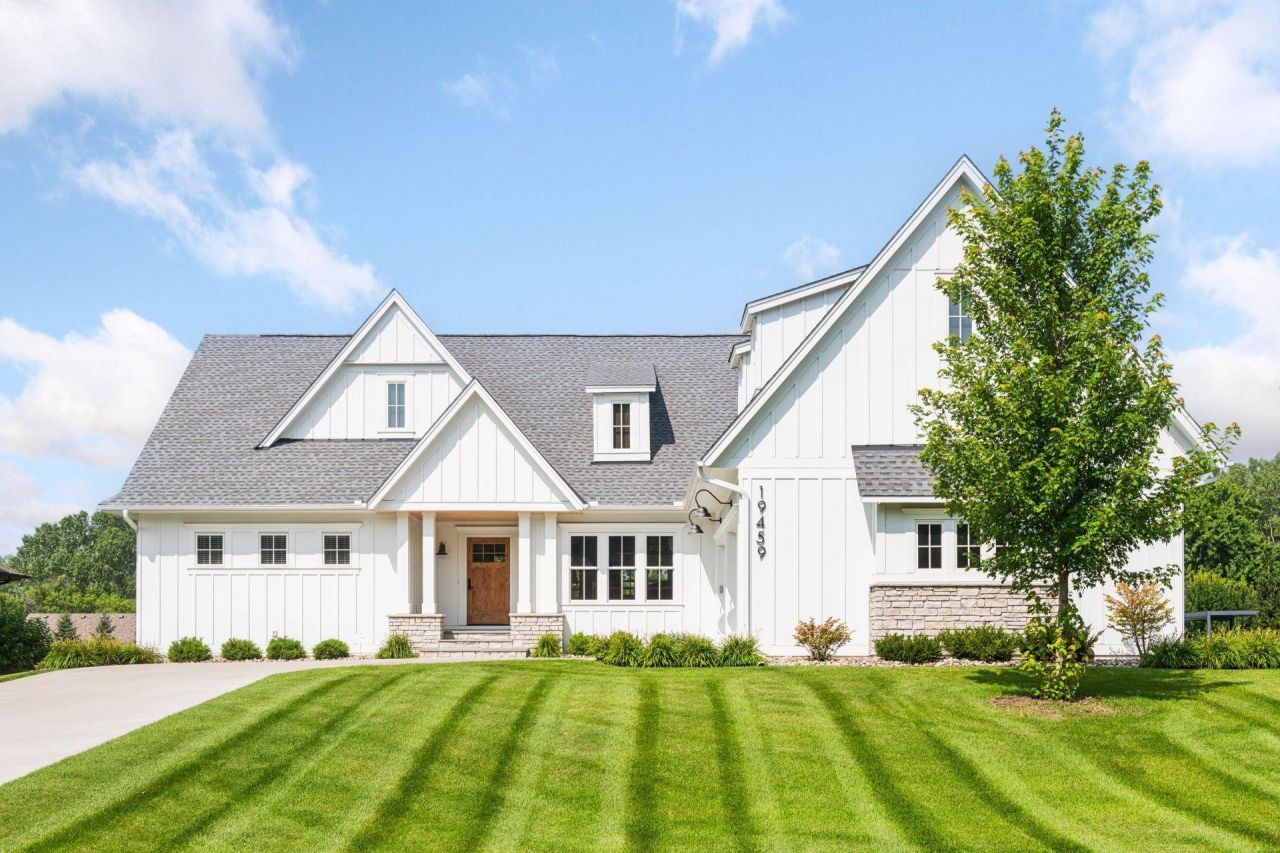 19459 Iteri Avenue, Lakeville, MN 55044