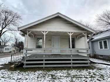 2420 Bay Street, Saginaw, MI 48602