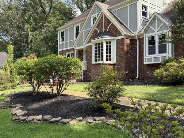 8449 GLENBRAE CV, Germantown, TN 38139